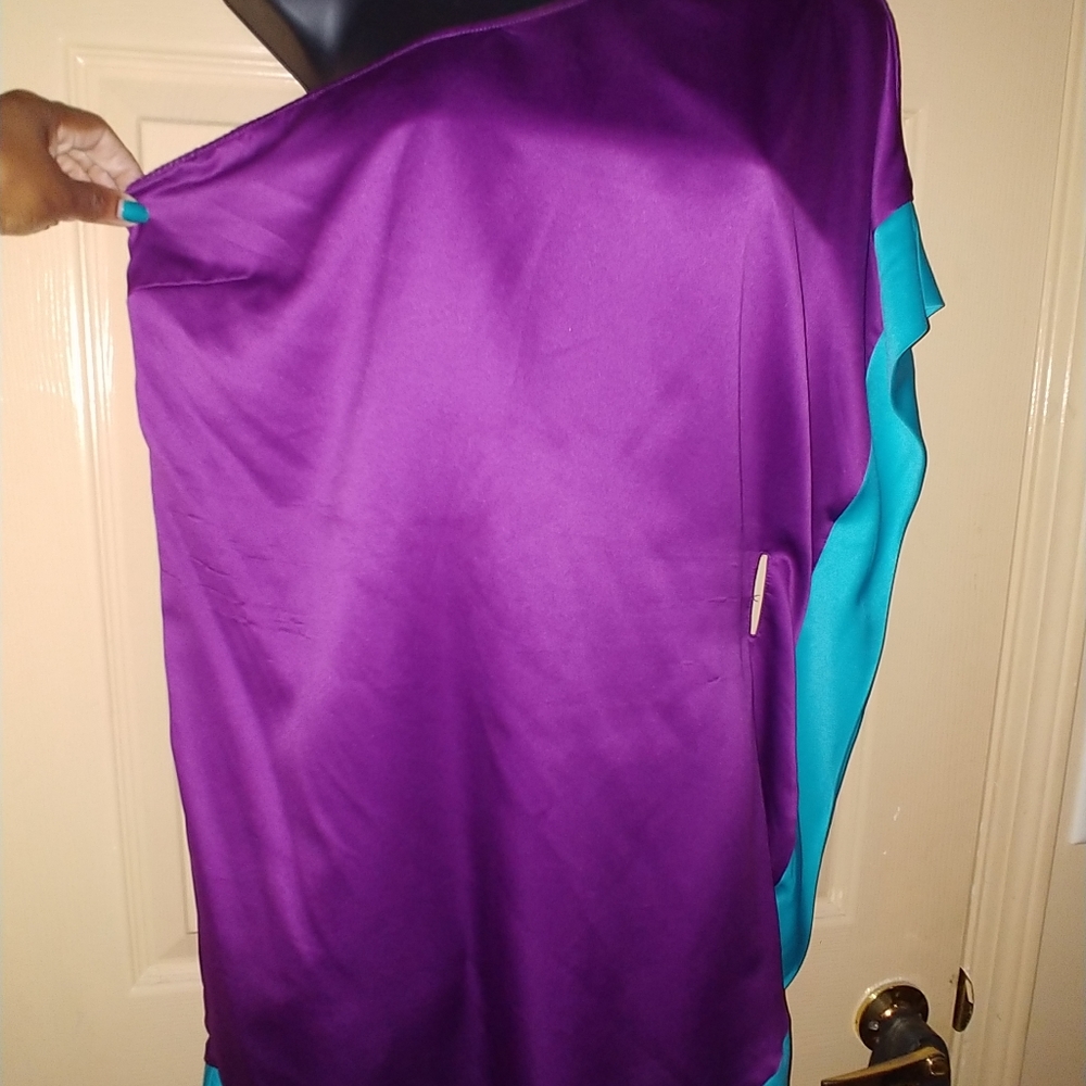 Dress - Picture 3 of 4